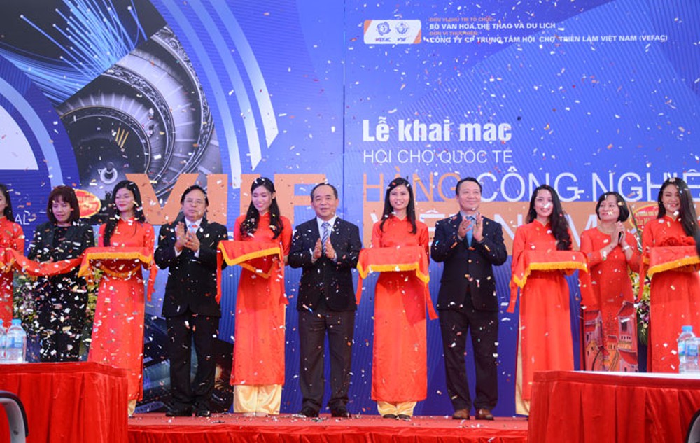 Ảnh Hightlghts Hội Chợ Quốc Tế Hàng Công Nghiệp Việt Nam 2018